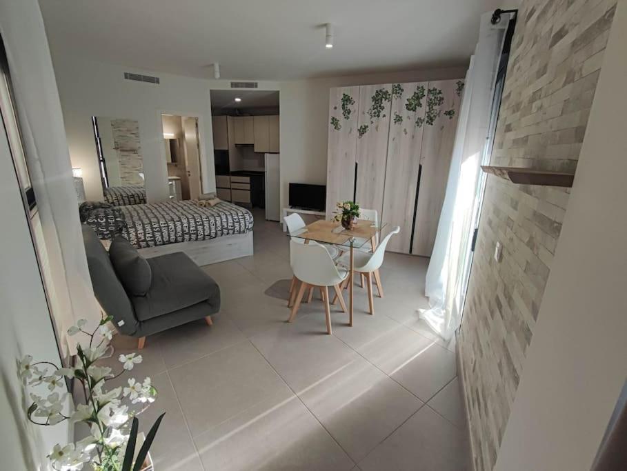 Nuevo Estudio Con Parking Gratis Málaga Exterior foto